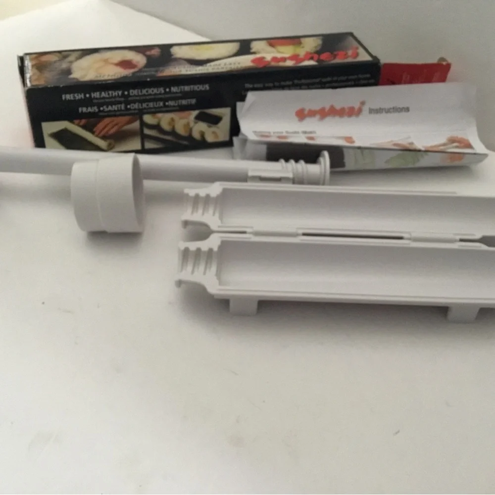 Sushezi sushi maker.